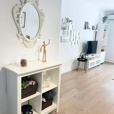Centrico Apartamento Con Parking Disponible By Bebalmy Apartment