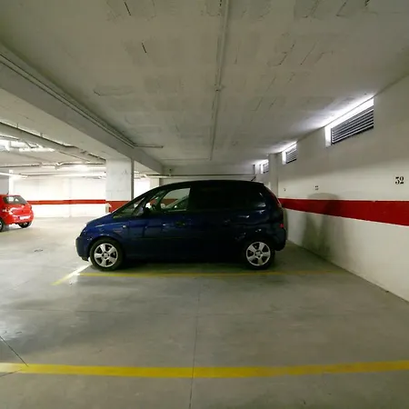 Centrico Apartamento Con Parking Disponible By Bebalmy Málaga